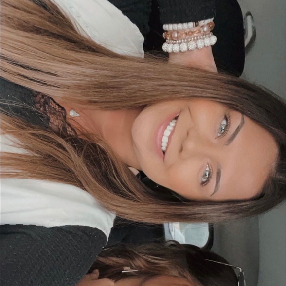 Meet your Posher, J - Picture 1 of 1